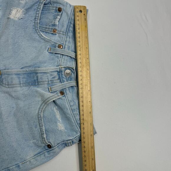 Levi's 501 Original Light Wash High-Rise Distressed Denim Shorts Women's W 24 - Picture 9 of 14